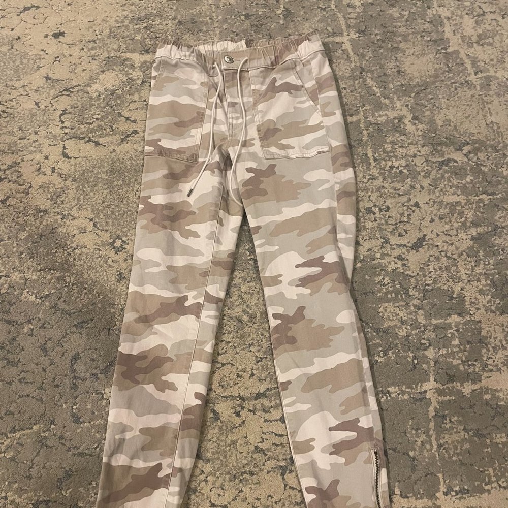 American Eagle Womans size 6 - Picture 2 of 4